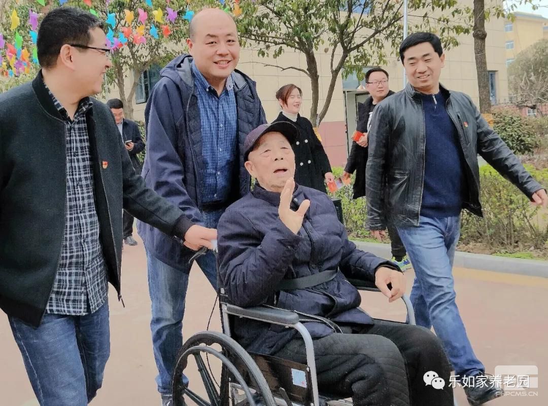 老年人日常需注意预防“豆腐牙”
