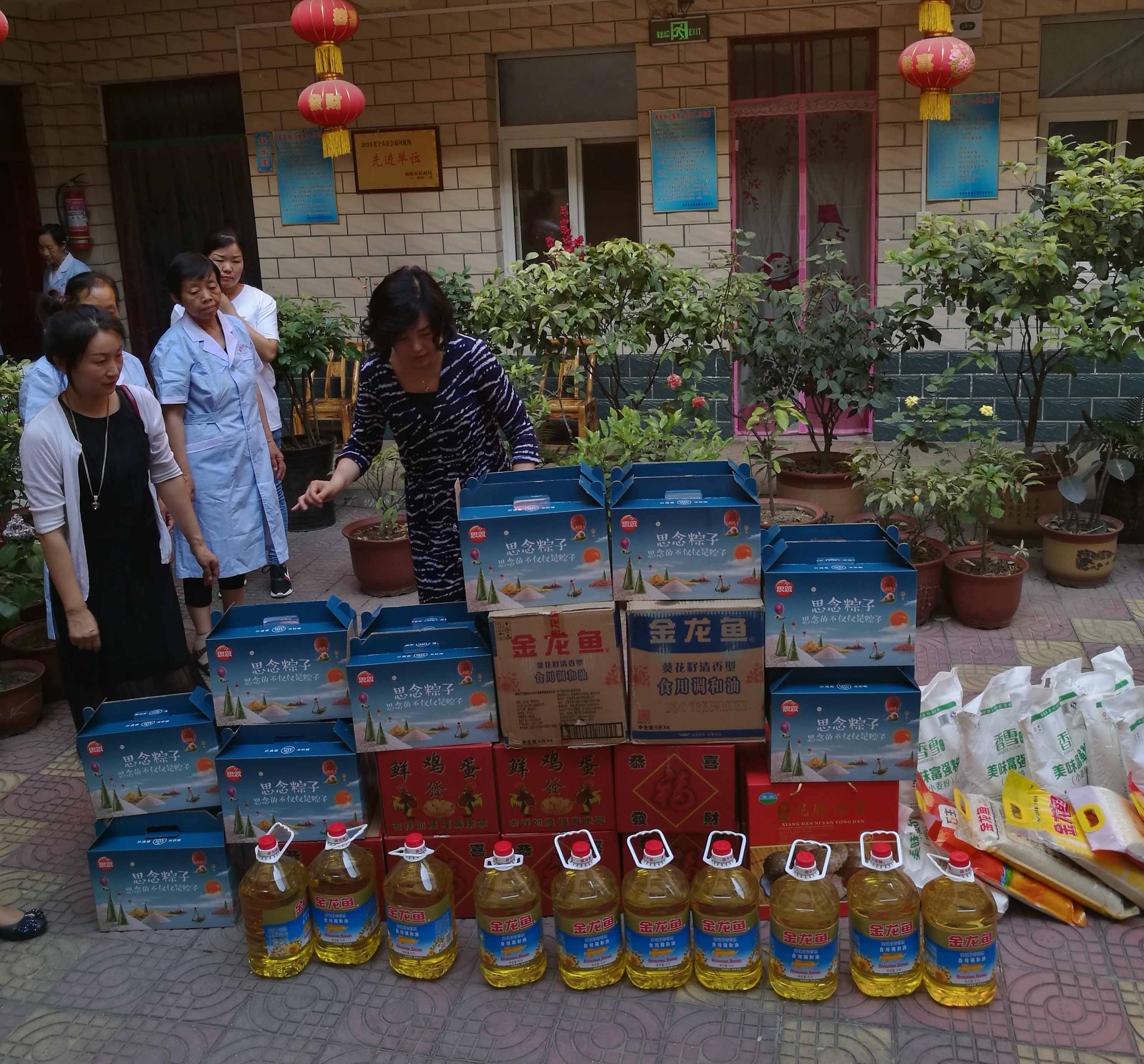 2011年  福乐托老中心陪老人欢度端午节